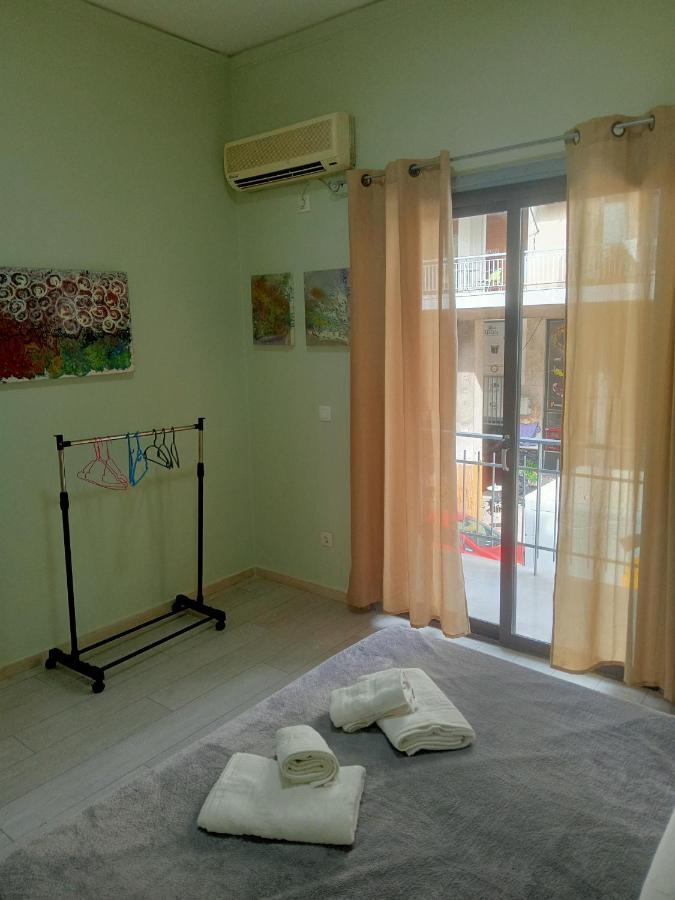 Koukaki-Acropolis Roomy With A Private Veranda Apt. Atene Esterno foto
