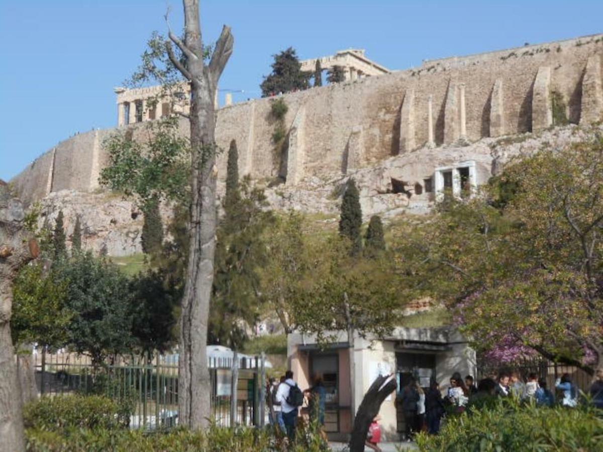 Koukaki-Acropolis Roomy With A Private Veranda Apt. Atene Esterno foto